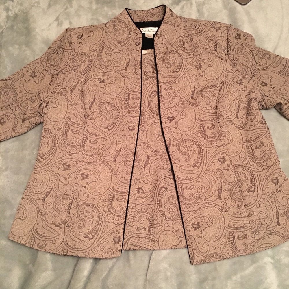 Size 14-16P blazer and top - Picture 1 of 3